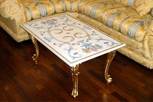 Arte Decorativa di Fiordelisi Simone: Hand made inlaid marble tables decorated in mosaic or scagliola from the artisan workshop Arte Decorativa, Florence - Artisan workshop for hand made inlaid marble tables and objects in Florence